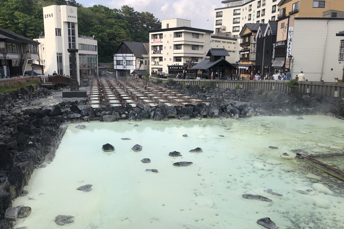 草津中心部の風景